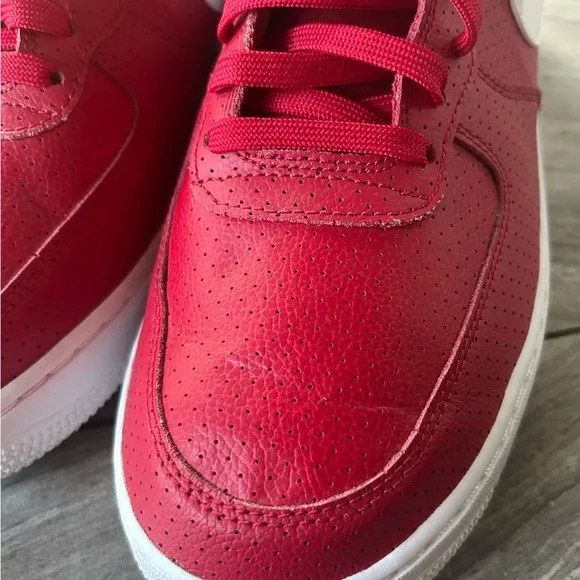Nike Air Force 1 High Gym Red Perforated Men’s Size 12 Retro 2016 Rare - Picture 10 of 10